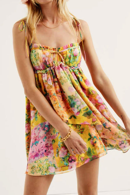 CM | Mini vestido con estampado floral en estilo boho