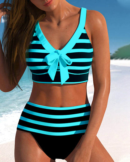 CM | Elegante bikini de verano de colores