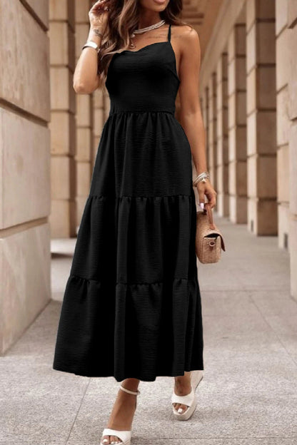 CM | Vestido cruzado en color avena con corpiño sin espalda y maxi vestido con capas