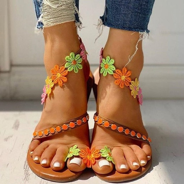 CM | Elegantes sandalias de encaje