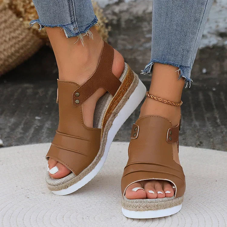 CM | Sandalias elegantes y frescas