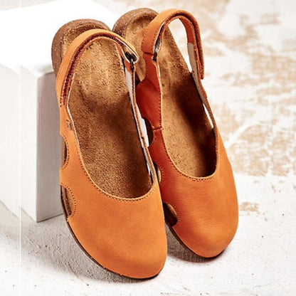 CM | Sandalias con tiras en la espalda