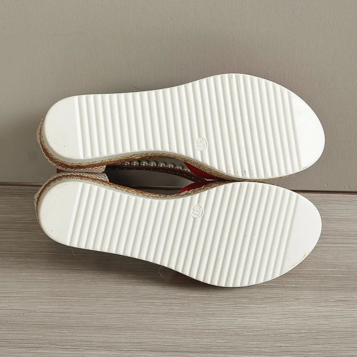 CM | Sandalias de cuña con lazo para mujer