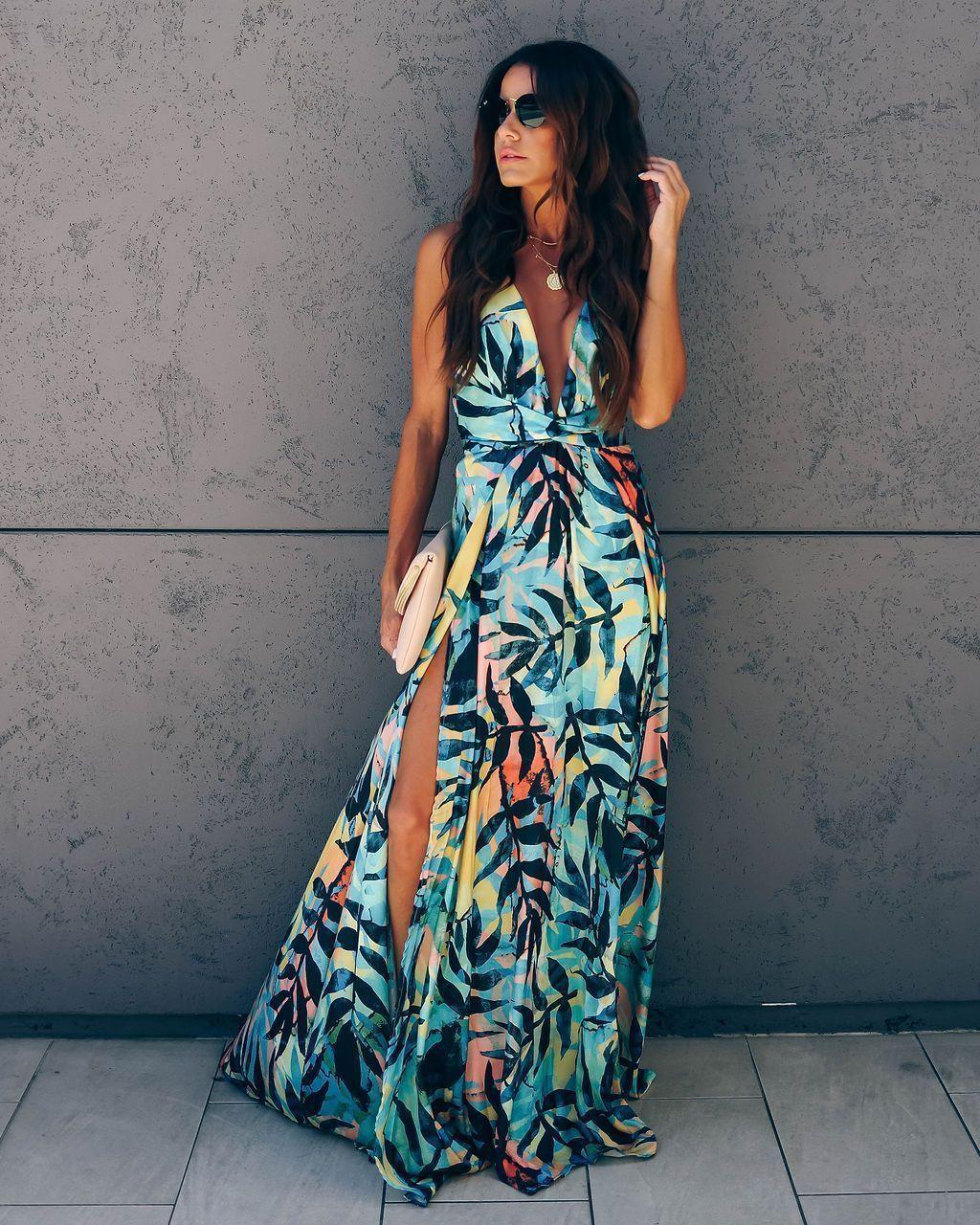 CM | maxi vestido entallado estampado de manga media y cuello en V