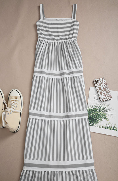 CM | Vestido largo con volantes y rayas