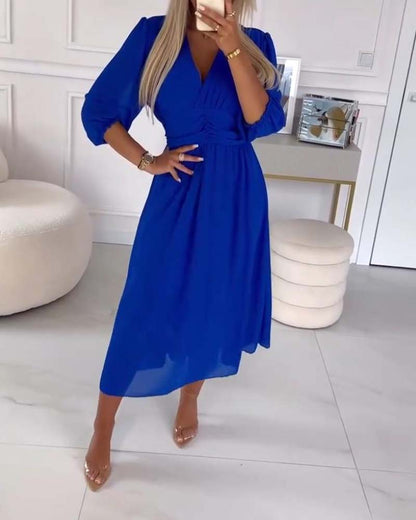 CM | Vestido de cintura monocolor con escote en V