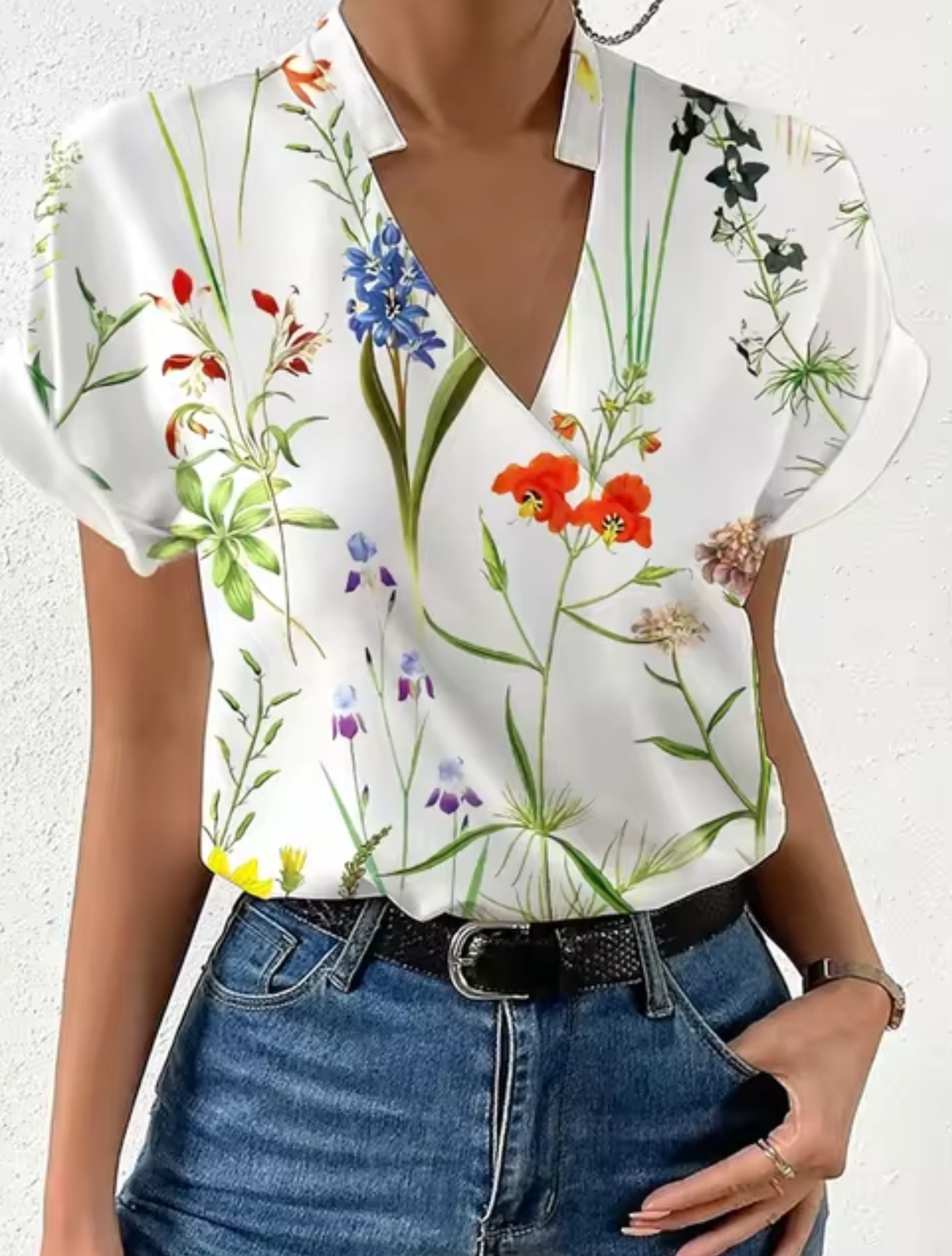 CM | Elegante blusa con escote en V cruzado