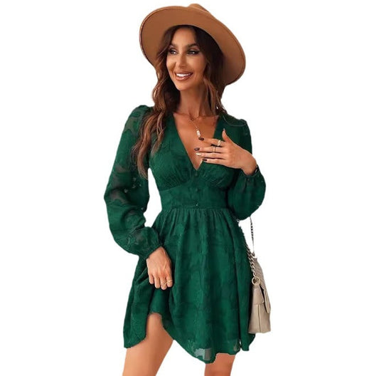 CM | Vestido corto con textura y manga larga