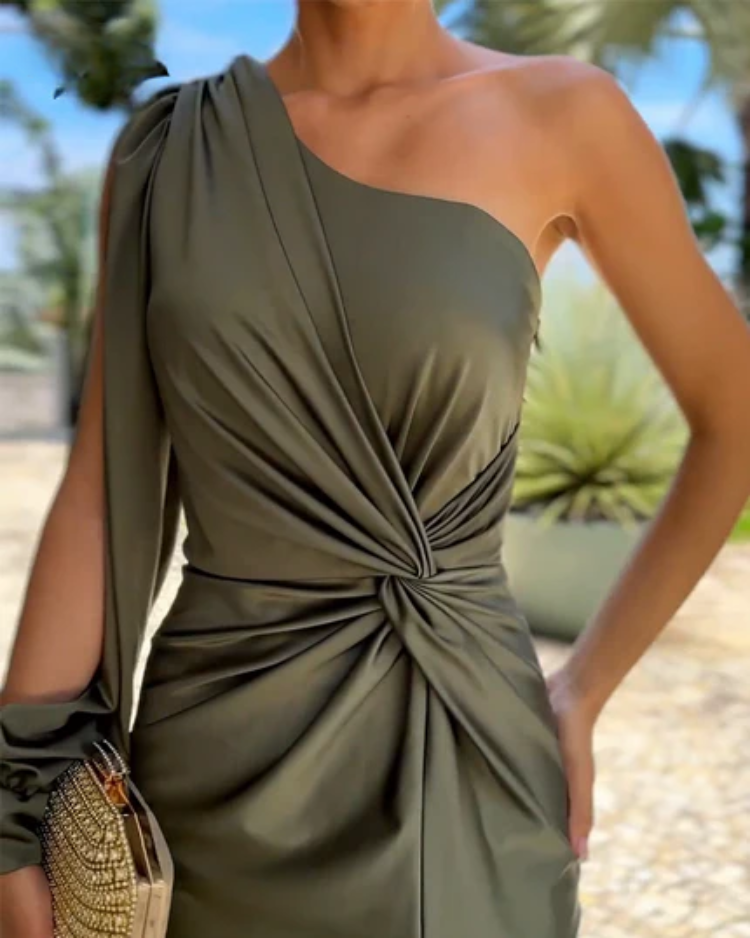 CM | Vestido midi asimétrico de tiras acanaladas