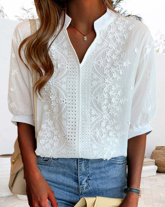 CM | ojal bordado floral V-cuello manga corta blusa