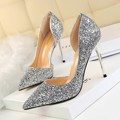 CM | Elegantes tacones de aguja con purpurina
