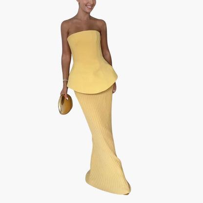 CM | maxi vestido sin tirantes para mujer con falda plisada y corpiño peplum