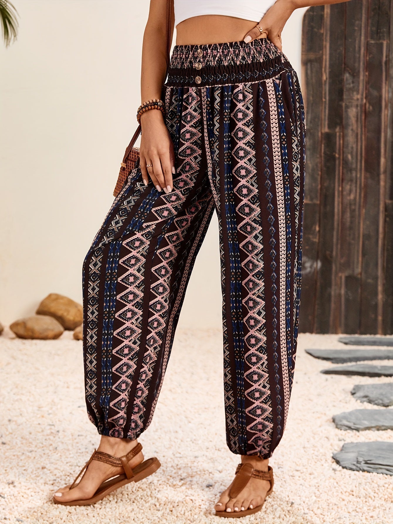 CM | Pantalones relajados y atemporales