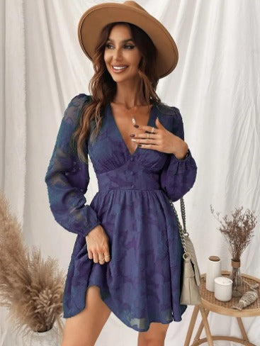 CM | Vestido corto con textura y manga larga