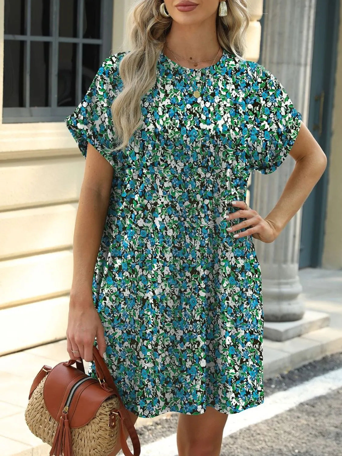 CM | Mini vestido manga corta cuello redondo estampado
