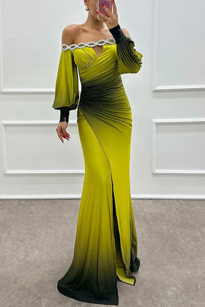CM | Julieta Estampado degradado Cuello barco Hombros descubiertos Detalle piedras preciosas Vestido con aberturas Maxi Vestido