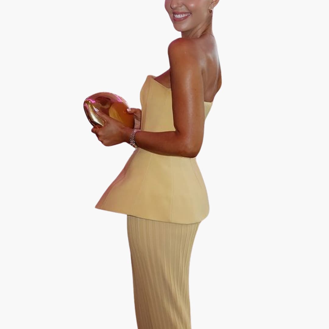 CM | maxi vestido sin tirantes para mujer con falda plisada y corpiño peplum