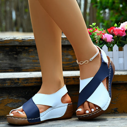 CM | Sandalias de cuña casuales con tiras cruzadas