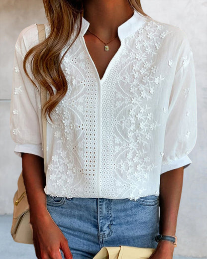 CM | ojal bordado floral V-cuello manga corta blusa