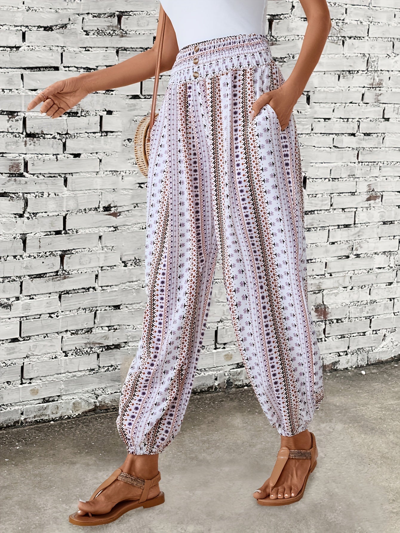 CM | Pantalones relajados y atemporales