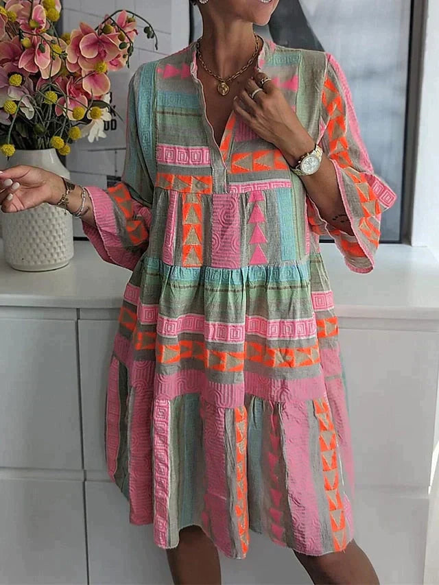 CM | Vestido corto con estampado geométrico de colores