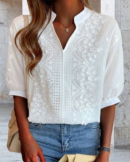 CM | ojal bordado floral V-cuello manga corta blusa