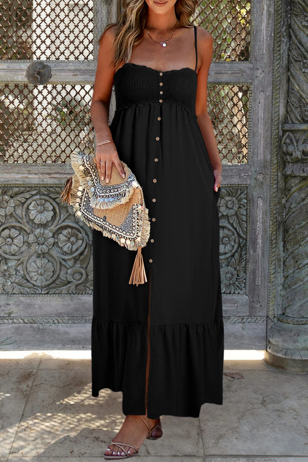 CM | maxi vestido negro con tirantes y botones fruncidos