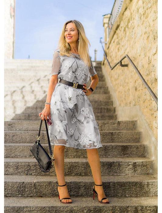 CM | Vestido midi plisado con estampado floral para un estilo elegante y cómodo