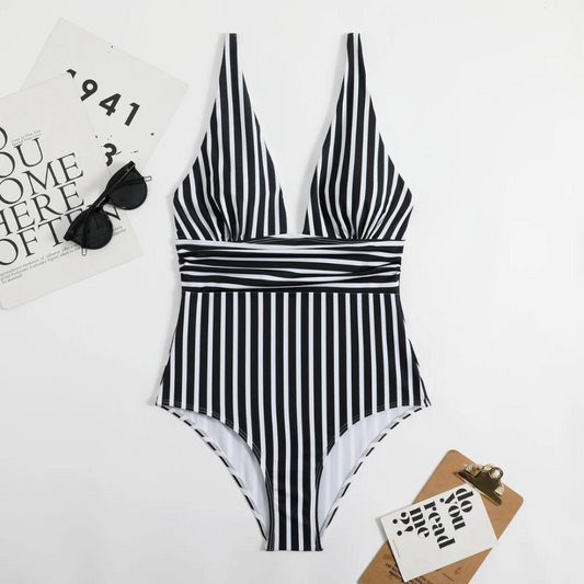 CM | Elegante bañador con estampado de rayas