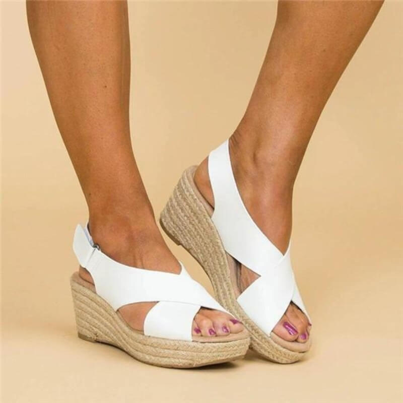 CM | Sandalias de cuña con tiras cruzadas