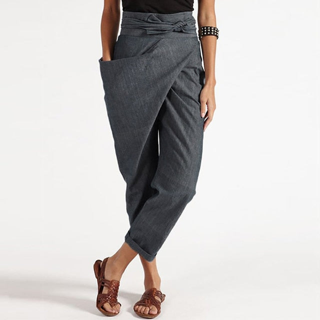 CM | Elegante pantalón corto con parte delantera envolvente