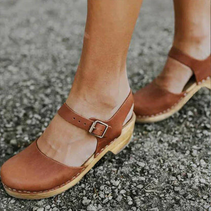 CM | Sandalias generales atemporales y con estilo