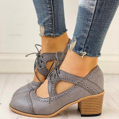 CM | Zapatos retro de cordones con recorte