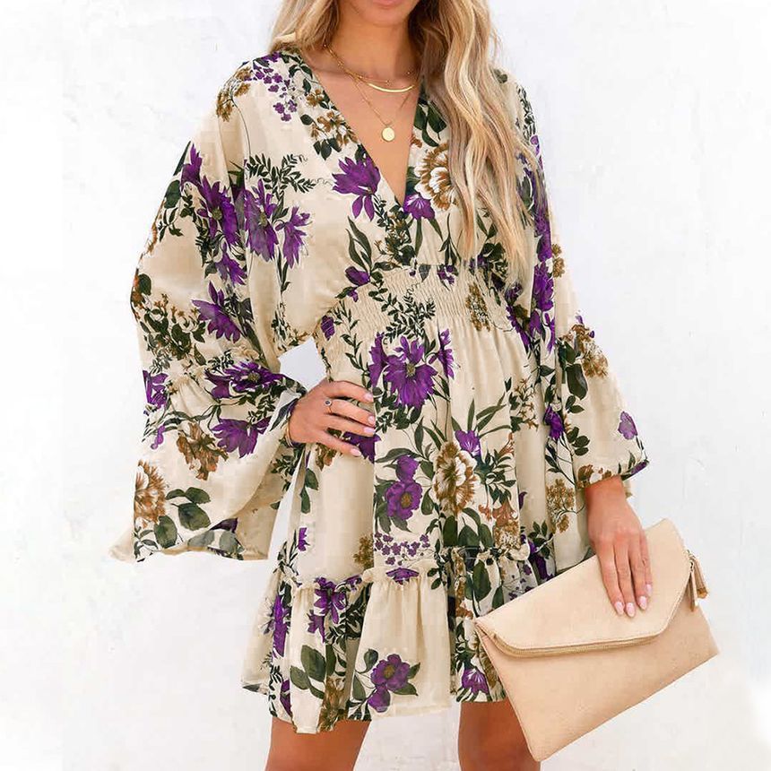 CM | Mini vestido línea A con escote en V y estampado floral AH445