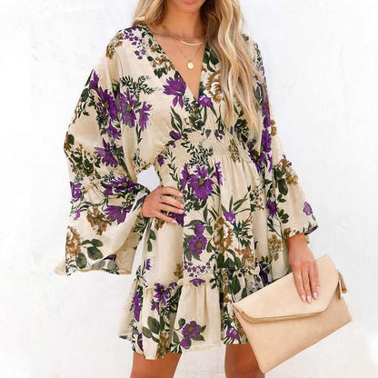 CM | Mini vestido línea A con escote en V y estampado floral AH445