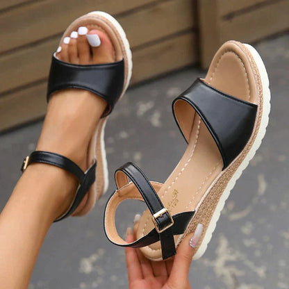 CM | Sandalias chic y relajadas en general