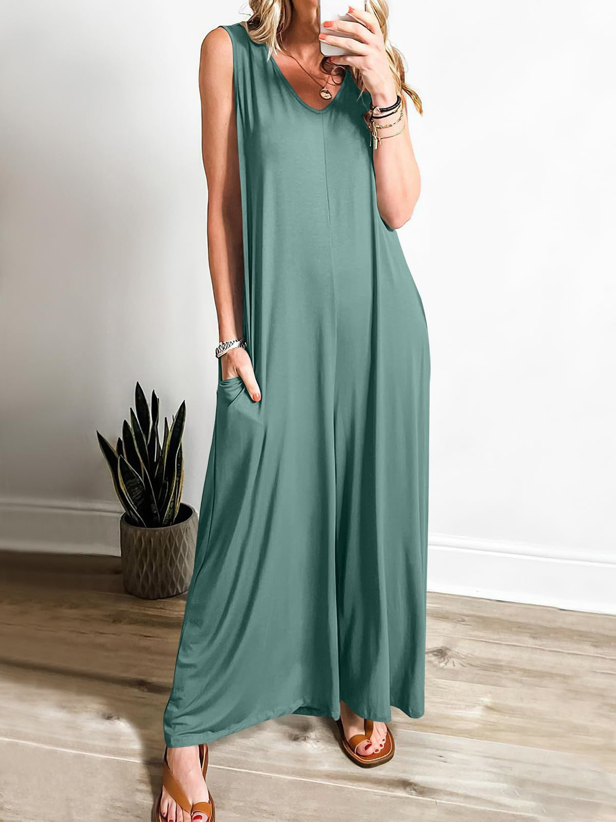 CM | Maxivestido de mujer - Punto suave - Corte relajado - Cuello en V sin mangas con bolsillos