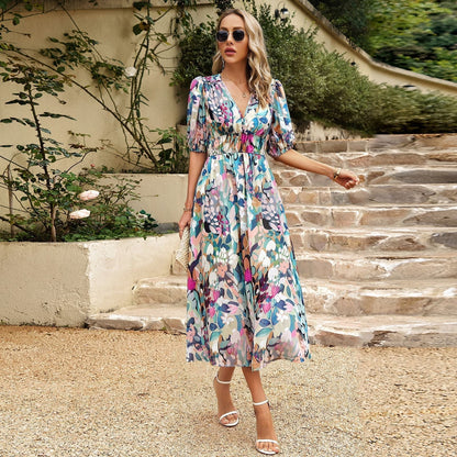 CM | Favorecedor vestido midi con estampado floral