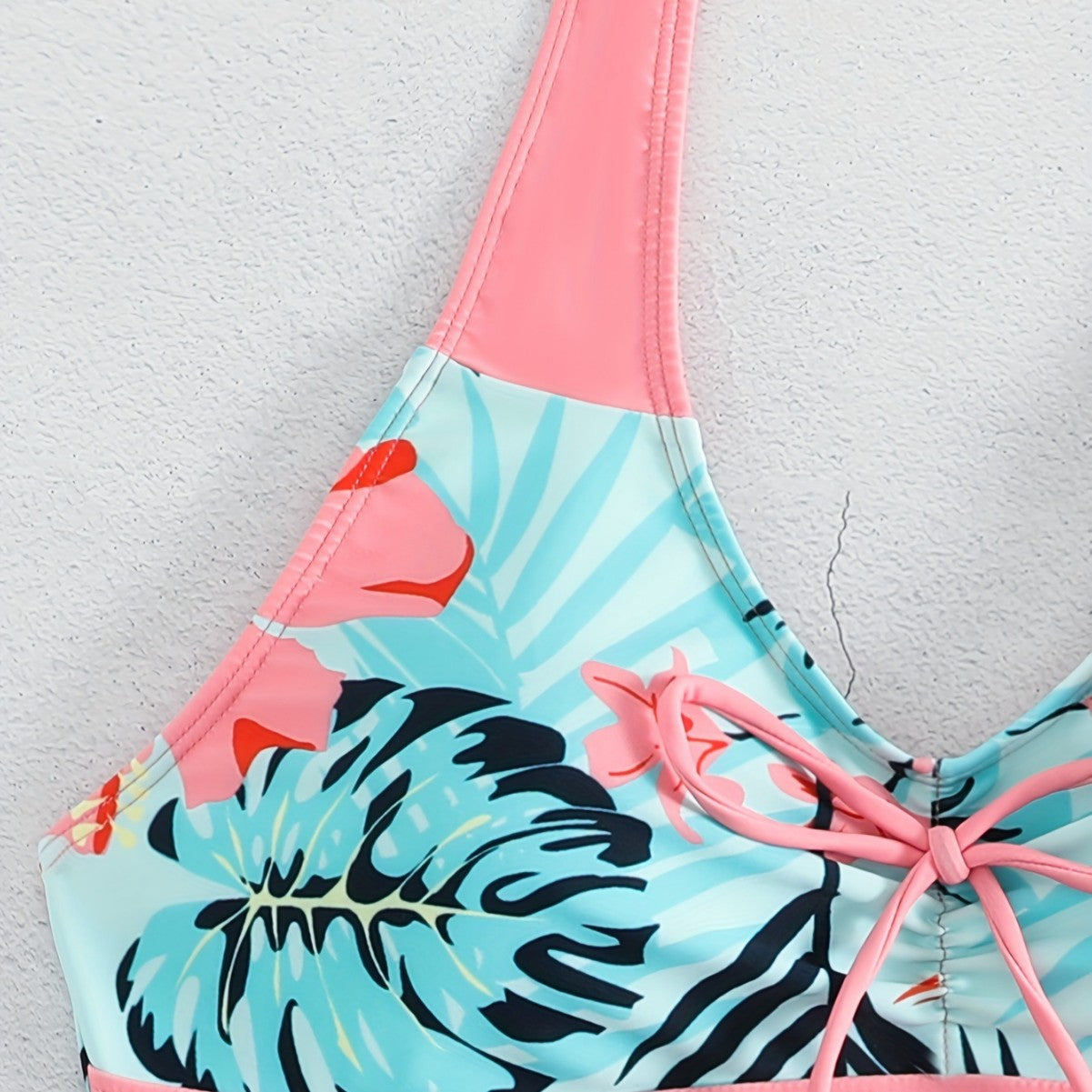 Moderno y minimalista Bikini
