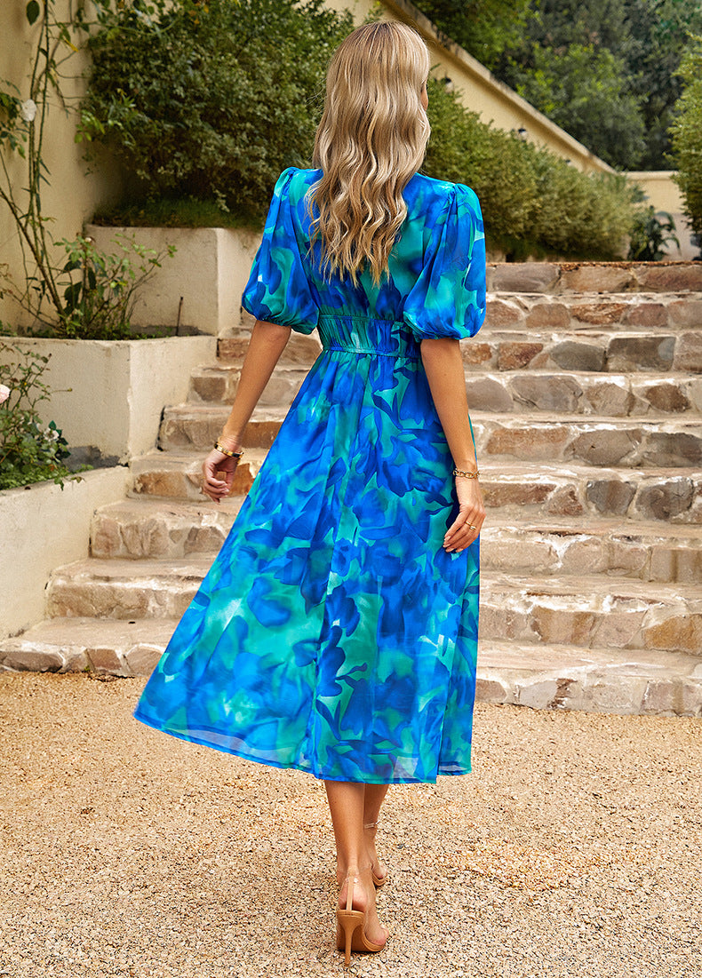 CM | Favorecedor vestido midi con estampado floral