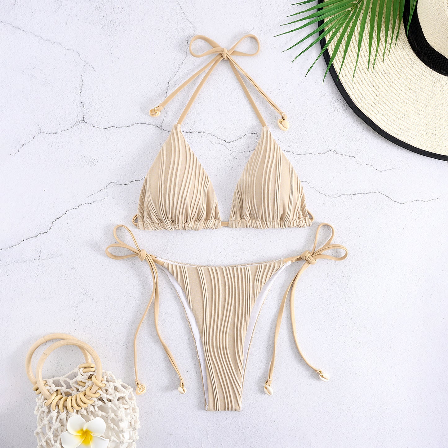 Fresco y femenino Bikini