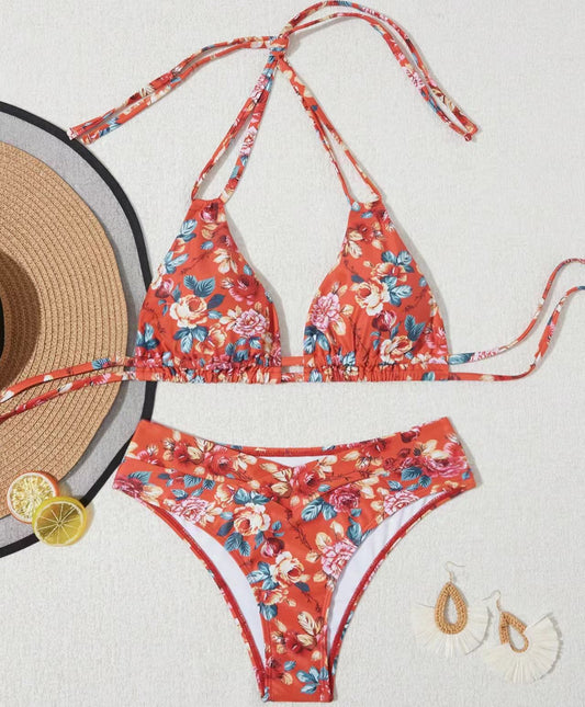 Fluido y fabuloso Bikini
