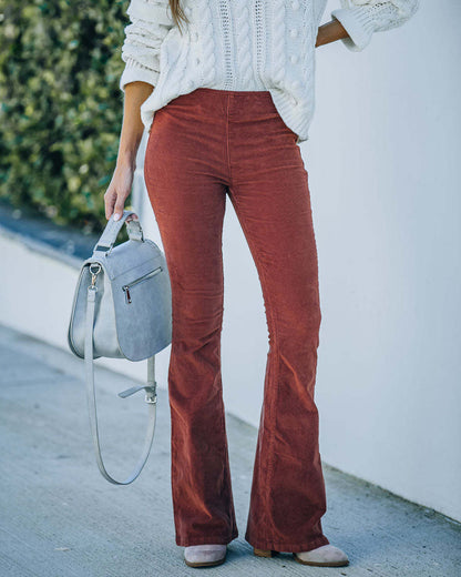 CM | Elegantes pantalones acampanados de pana