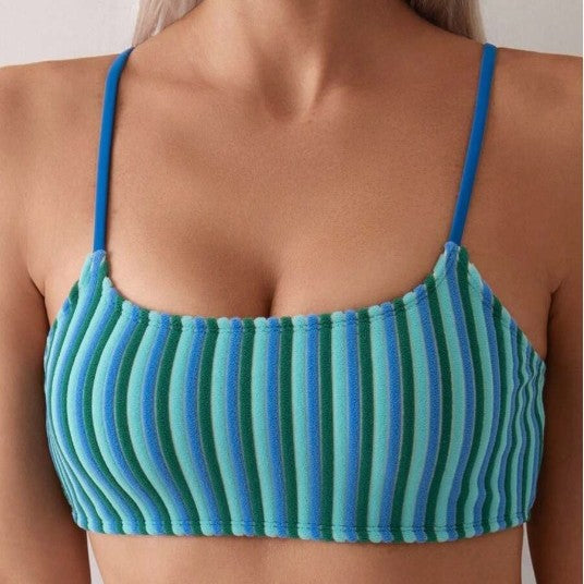 Fluido y fabuloso Bikini