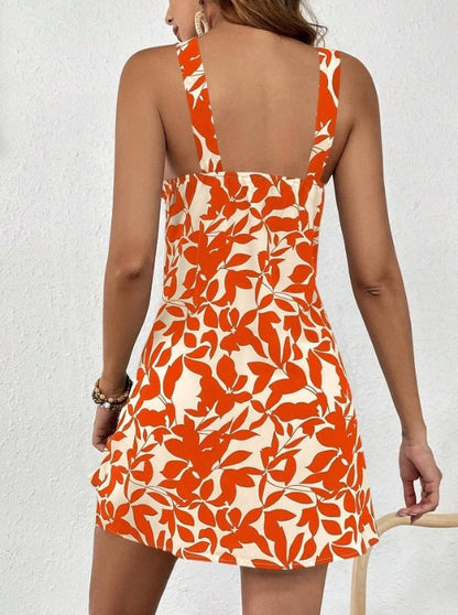 CM | Vestido sin mangas con estampado de hojas y mono con dobladillo de volantes