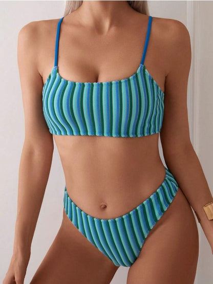 Fluido y fabuloso Bikini