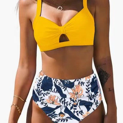 Fresco y femenino Bikini