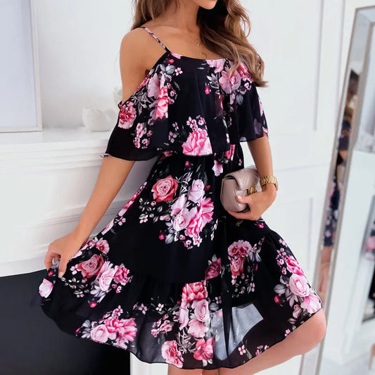 CM | Vestido corto floral con volantes y tirantes finos ideal para el verano