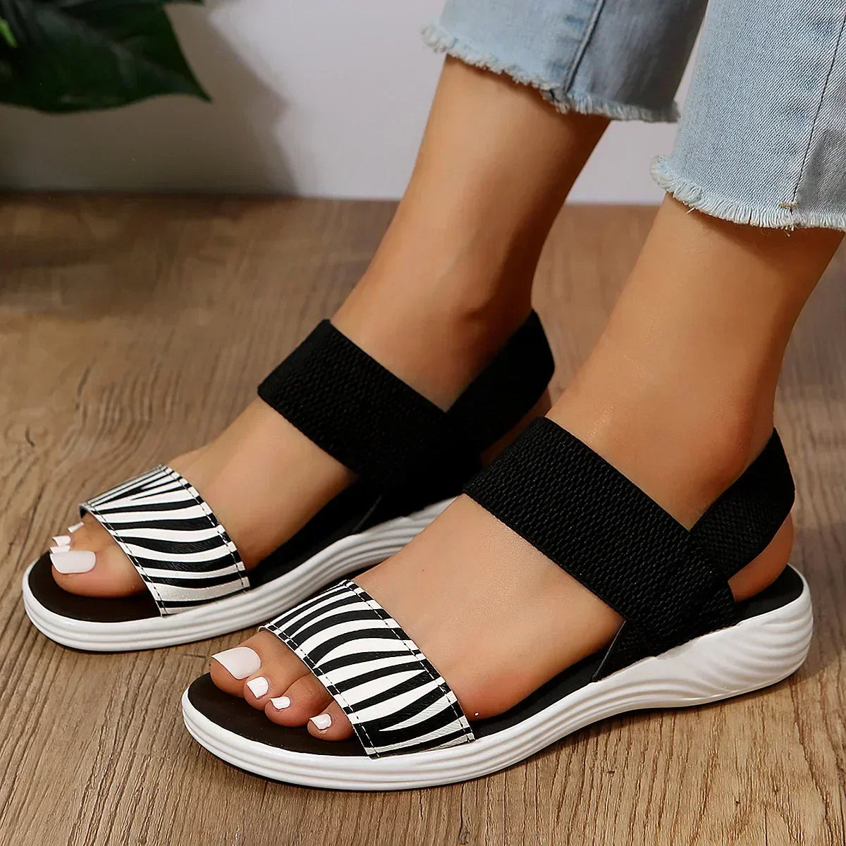 CM | | Sandalias cómodas y prácticas