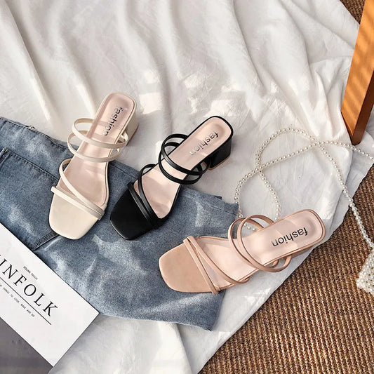 CM | Sandalias de tacón con tiras